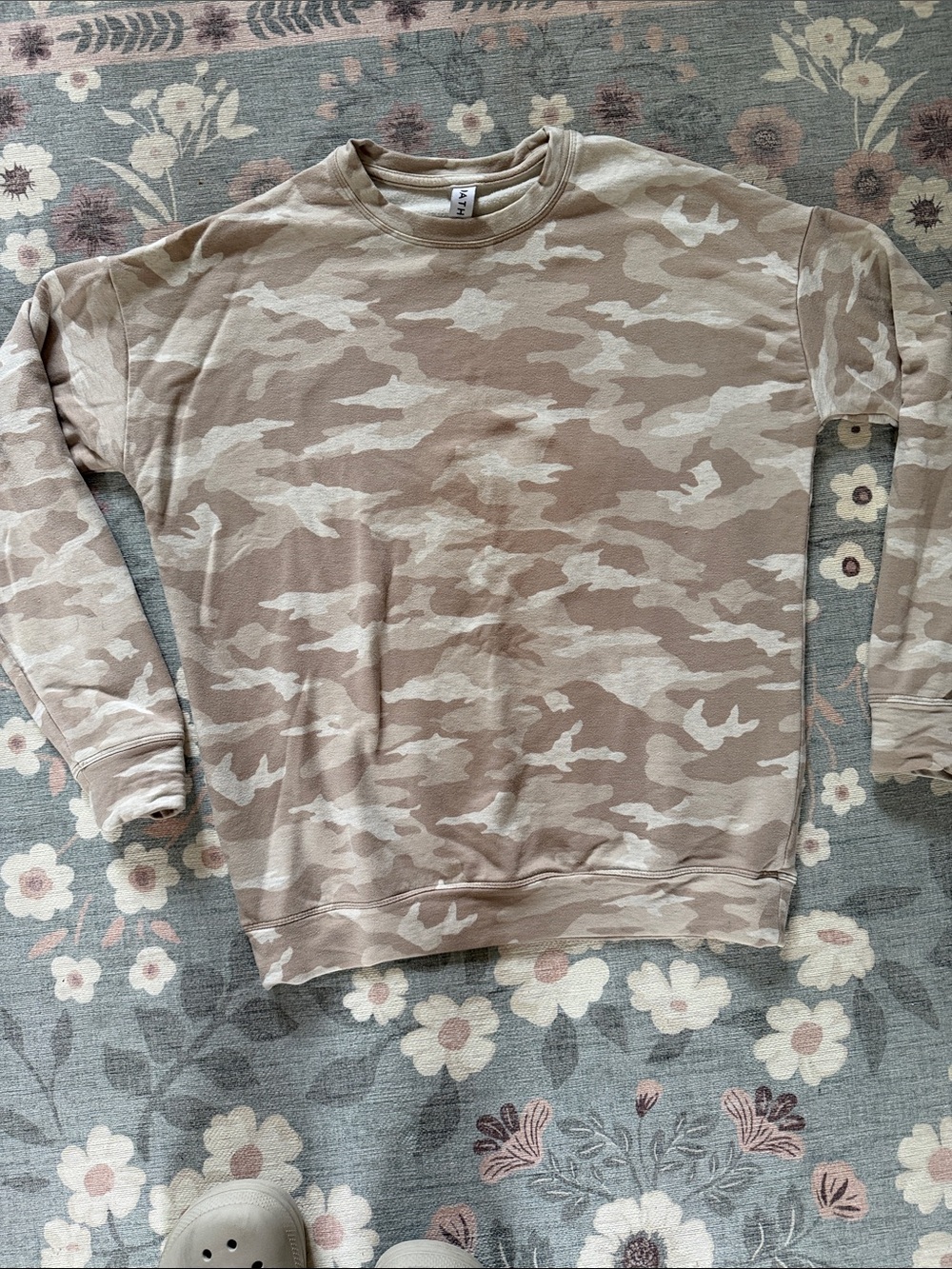 Athleta XS Camo Crewneck Sweater - Beige